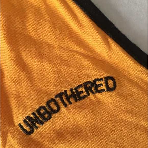 Cropped Halter Top - Picture 3 of 8